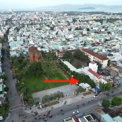 Chính chủ  bán đất 166m2 - mặt tiền đường Trần Hưng Đạo - Tp. Quy Nhơn