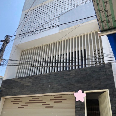 Nhà hẻm to, 90m2, 2PN khép kín, đường Nguyễn Xuân Nhĩ, QN